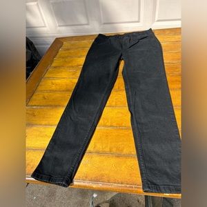 Size 4. 8 pants total. From Old Navy, Express and Target.